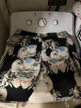 Black Graphic Print Shorts